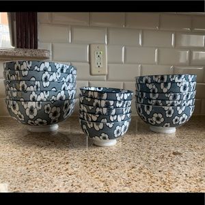 New! Ceramic Daisy Bowls